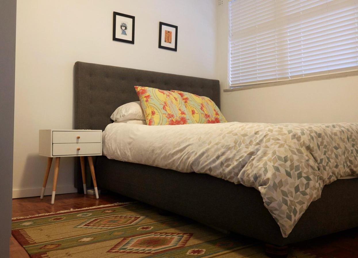 World Travellers Eclectic Apartment Кейптаун Екстериор снимка