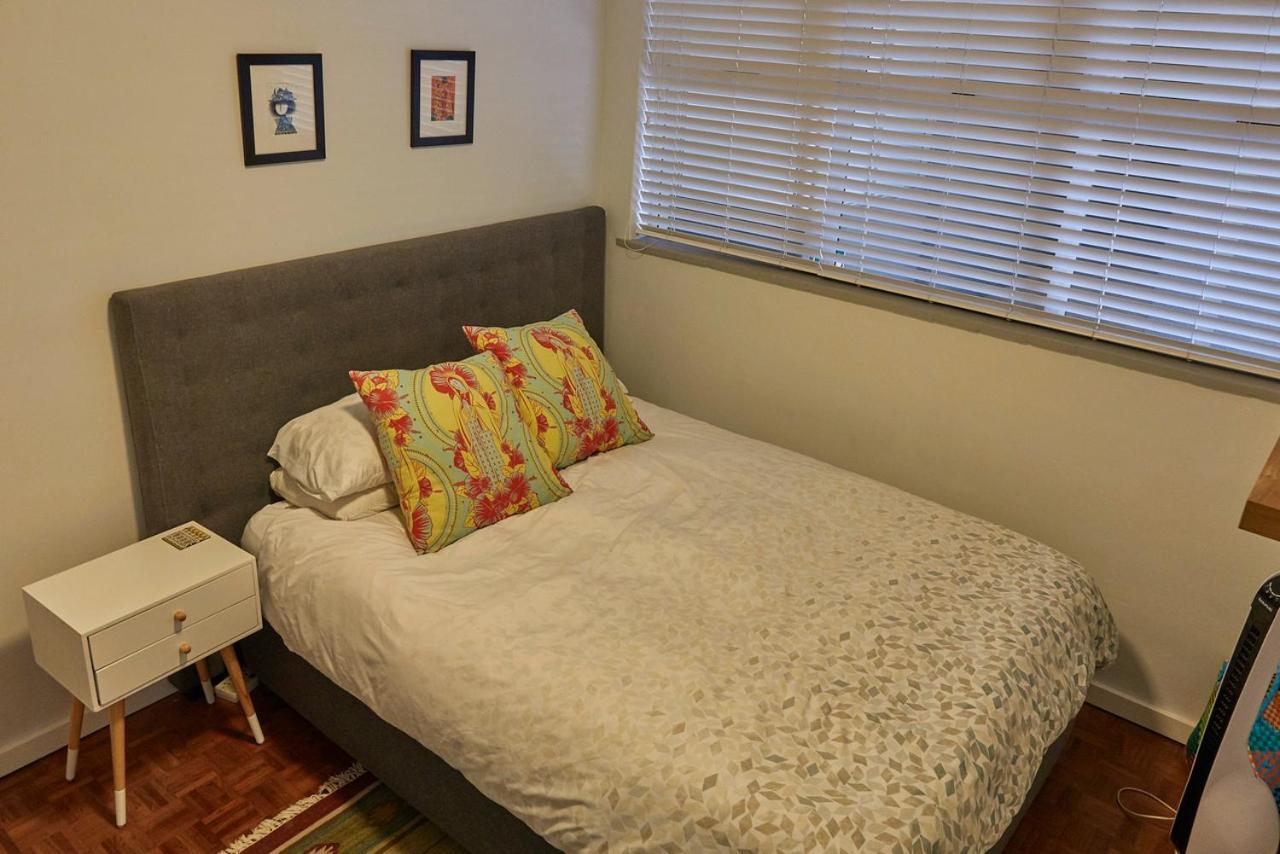 World Travellers Eclectic Apartment Кейптаун Екстериор снимка
