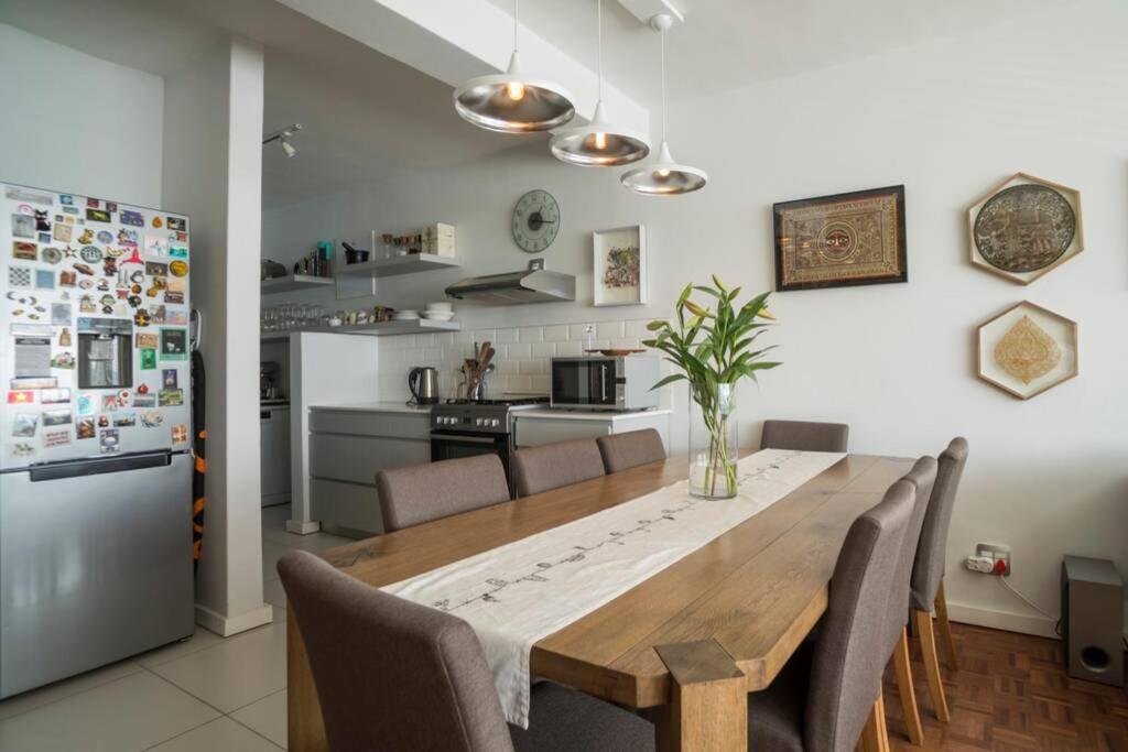 World Travellers Eclectic Apartment Кейптаун Екстериор снимка
