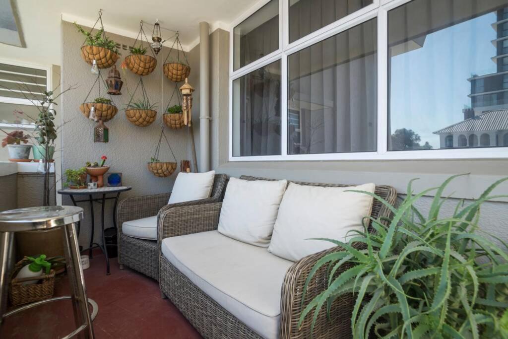 World Travellers Eclectic Apartment Кейптаун Екстериор снимка